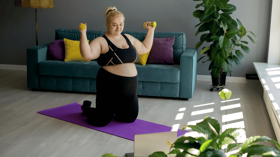Online Ftness Classes with Dumbells A specially tailored exercise during the online fitness classes